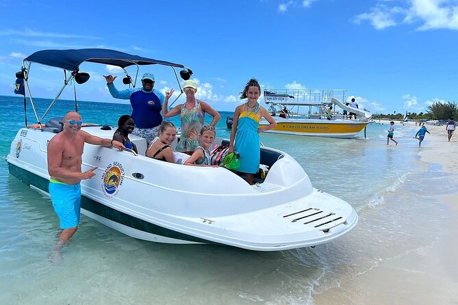 2-Hours Private Charter Tour in Turks and Caicos - Snorkeling with your own group