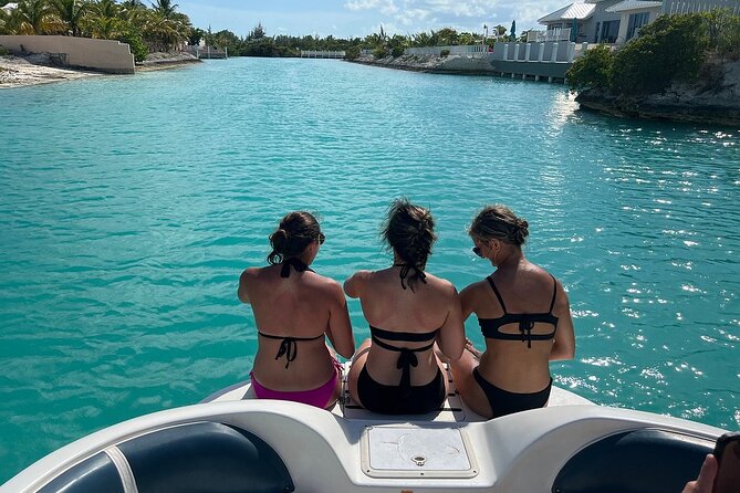 2-Hours Private Charter Tour in Turks and Caicos - Who will enjoy this two-hour cruise most?