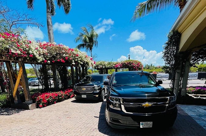 2JAYS VIP Transportation – Airport Private SUV Transfer {one way} - Comfort, assistance, and access