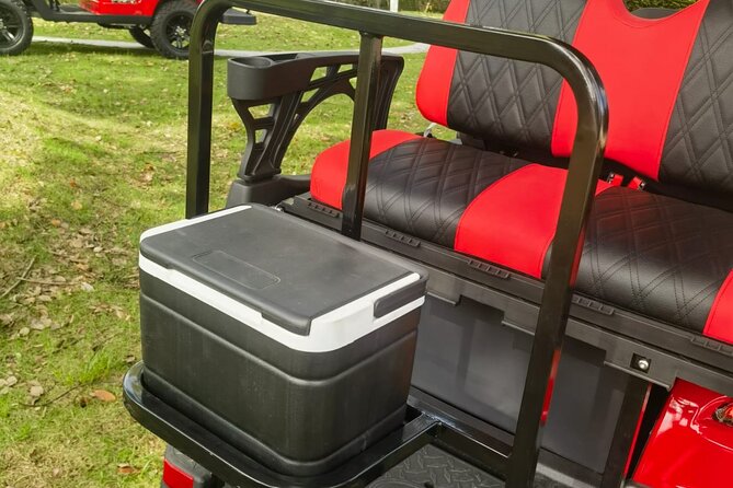 4 Seater Luxury Golf Carts Rental in Grand Turk - Finding the Pickup Near Cockburn Town