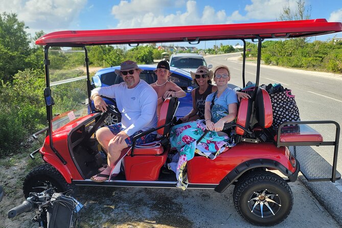 6-Seater Golf Cart: Grand Turk - Comfort, equipment, and group size