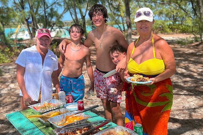 6HR-Private Provo Cays Exploration with Lunch - A six-hour boat day with room to breathe
