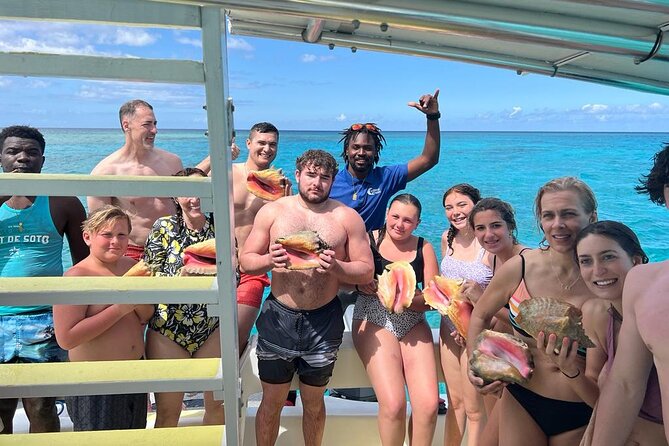 6HR-Provo Cays exploration with Lunch in Gracebay - Starting near Grace Bay at 10:00 a.m.