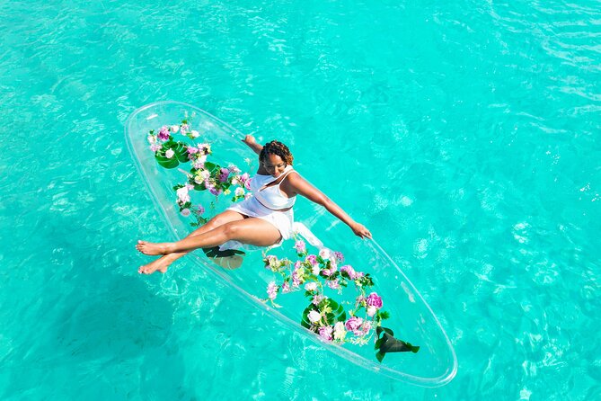Clear Kayak Singles Basic Shoot Grand Turk island - Why the clear kayak photographs are the main attraction