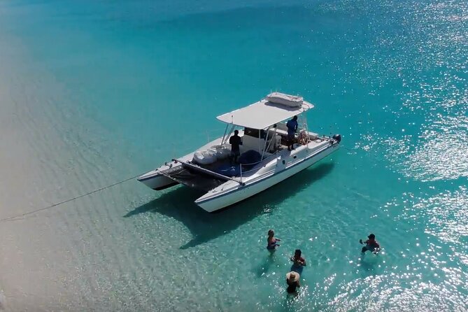 Half Day Private Charter of the Caicos Cays - Food and drinks make the half-day easier