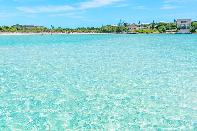 Jet Ski Adventure to Split Rock, Pirates Cove, Iguana Bay Cay - A quick look at Emerald Cay from the water