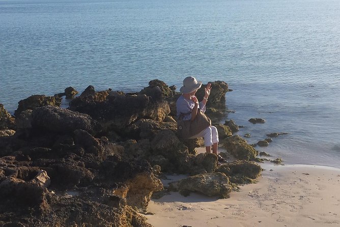N&G Providenciales Island Tours of Turks and Caicos - The Hole requires care, not bravado