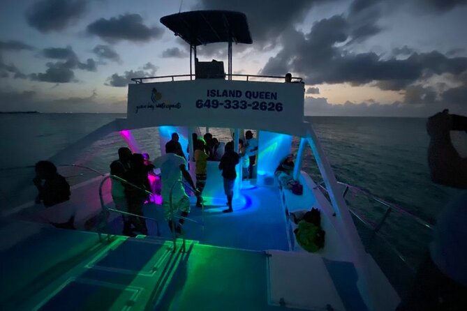 Noahs Ark Catamaran Trip - Pickup, delays, and the schedule problem