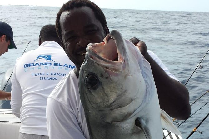 Private 6hr Deep Sea Fishing Charter on "Angler Management" - The crew and the human side of the trip