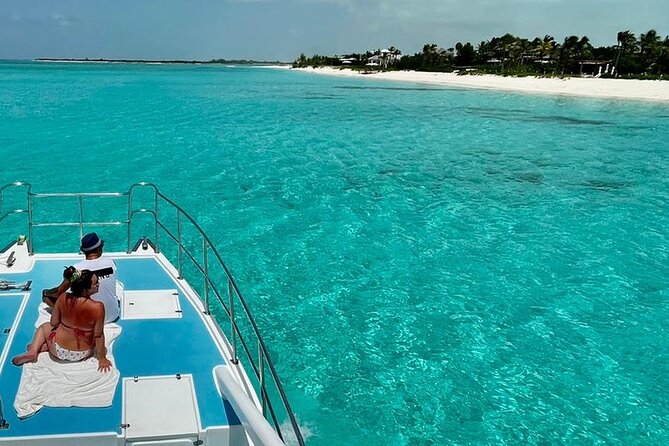 Private 7-Hour Catamaran Tour in Turks and Caicos - Half Moon Bay is the day’s slow-down point