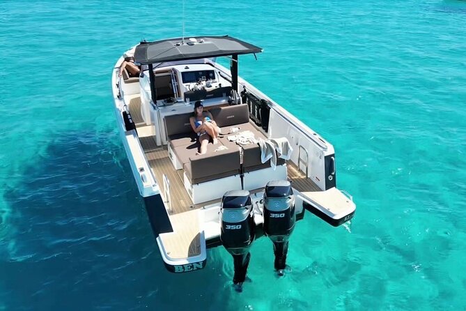 Private Afternoon Tour Fjord 38 Ben - Grace Bay from the water