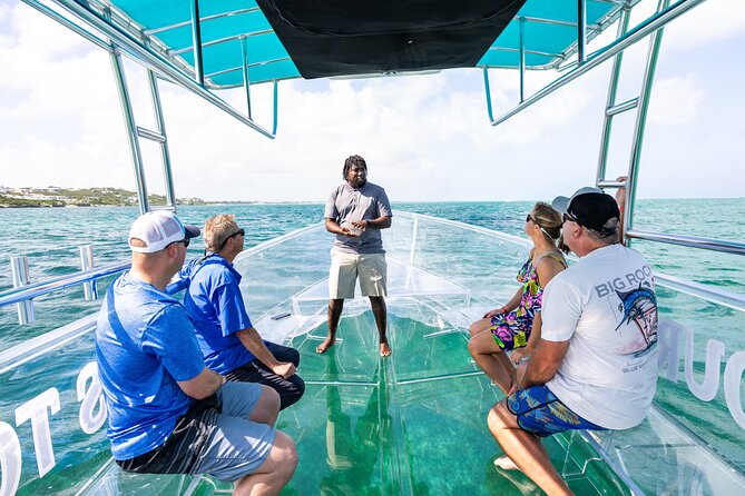 Private Clear Boat experience in Grace Bay - Leaving Turtle Cove Marina for Grace Bay