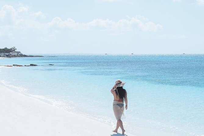 Private Grace Bay Boat Sunset Tour with Pickup - Starting at 5:45 pm from Grace Bay or Turtle Cove