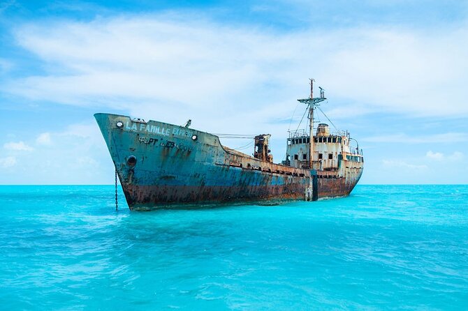 Private Grace Bay Boat Sunset Tour with Pickup - Drinks, snacks, and the mood onboard