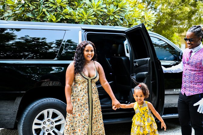 Private Luxury Transfer to/from Airport Turks and Caicos - A Direct Ride to Your Hotel or Villa