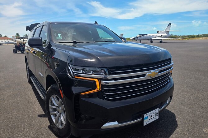 Providenciales Airport Private Transfer (Round trip) - Finding your driver outside the airport