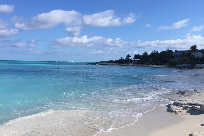 Providenciales Unmissable Sightseeing Tour - The Hole, a memorable stop with a different feel