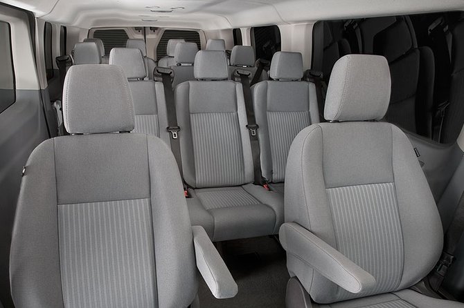 Shared Round Trip Transfer Providenciales Airport to Providenciales Hotels - Hotel Zones, Villas, and Address Details