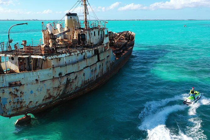 Shipwreck Adventure in Providenciales - From Leeward Marina to the open sea