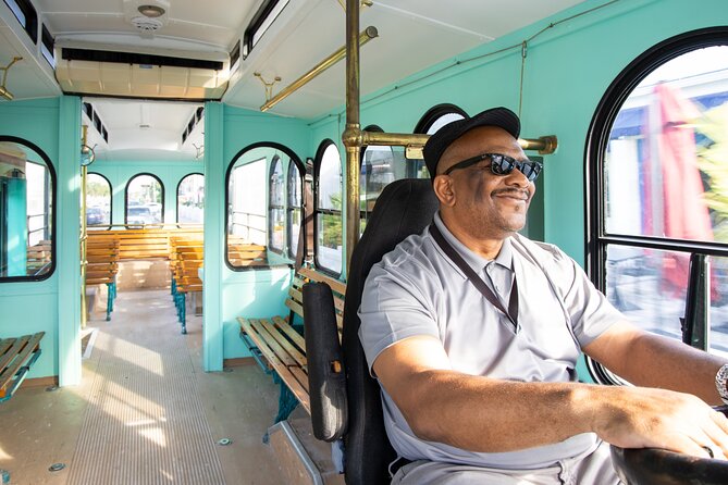 Trolley Island Tour: Conch Show, Full Lunch, History, 3.5 hours - The Guides Make or Break the Experience